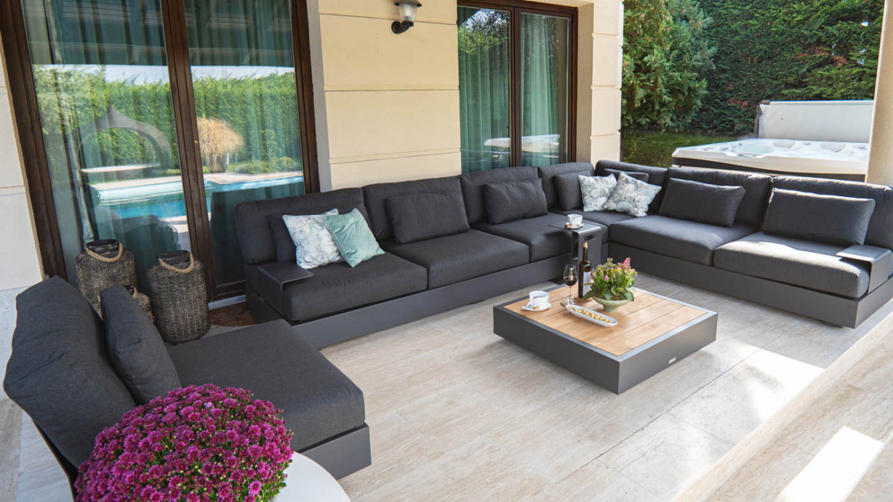 Bari-ulogarnitura-TrendaKertben-Jati-Kebon-kertibutor2