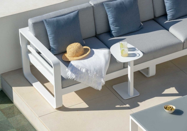 gardentrend-jati-and-kebon-reno-ulogarnitura-szofa-white