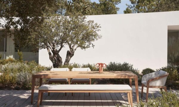 Manutti Sunrise luxus étkez?garnitúra a teraszon