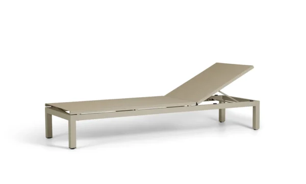 Jati-Kebon Cadzand napozóágy sand színben